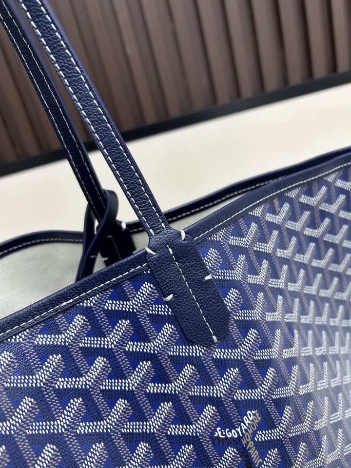GYRD Blue Handbag